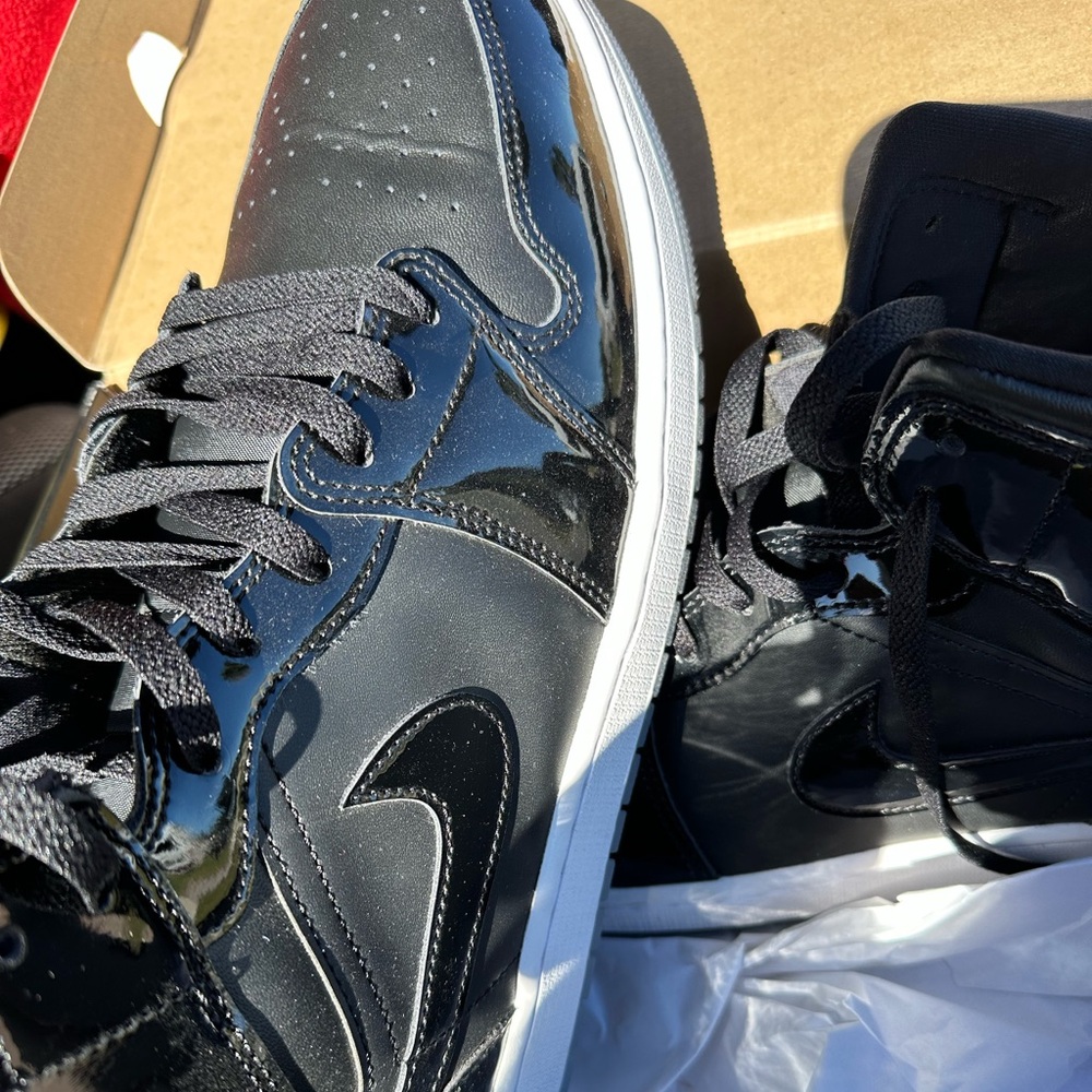 Air Jordan Mid SE Black